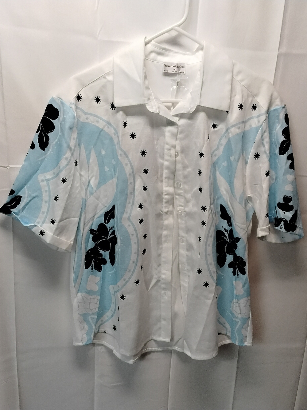 Seven Wonders White & Light Blue Floral Button-Up Shirt